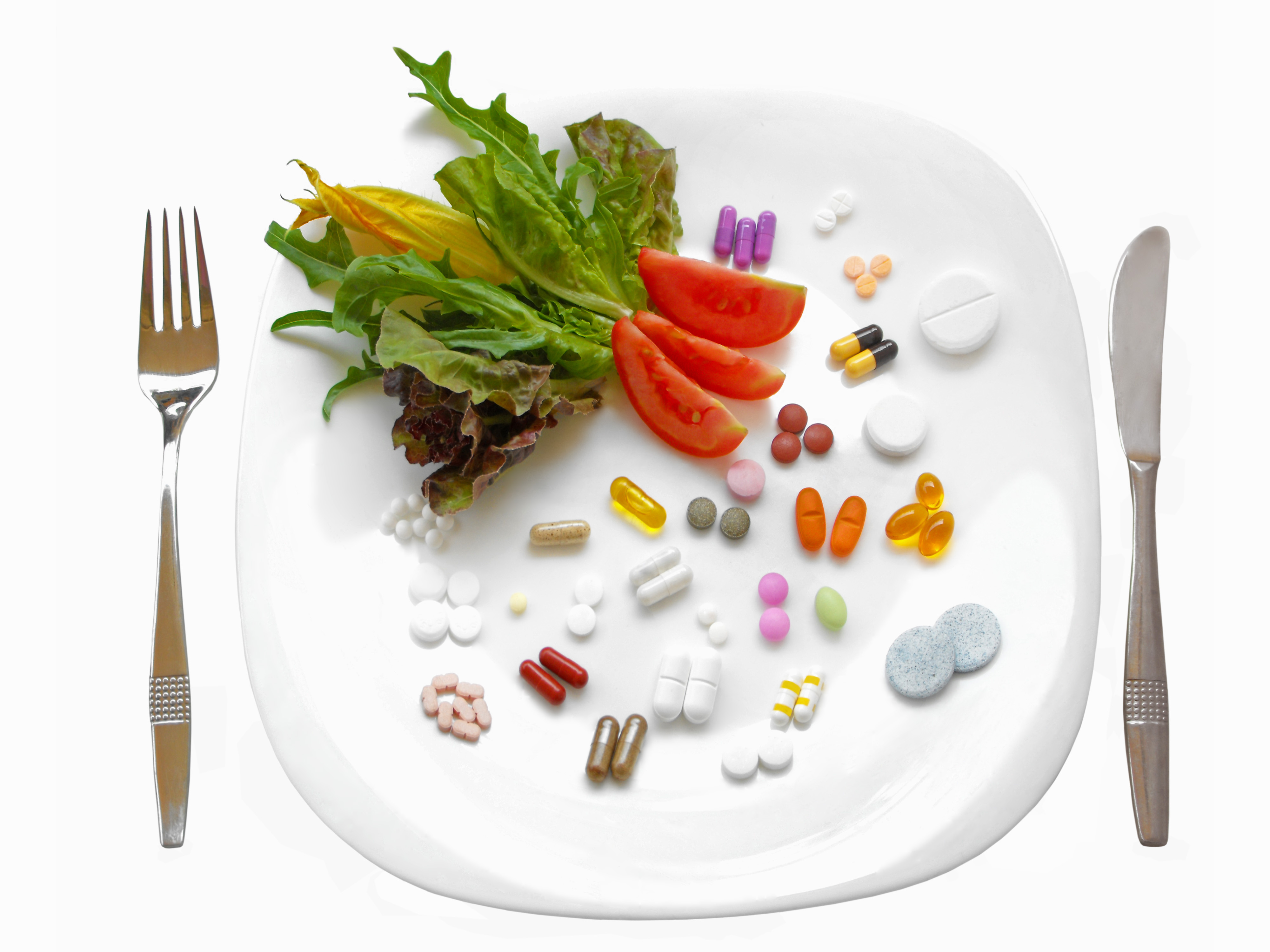 Таблетки во время еды что значит. Продукты питания. Пищевые и биологически активные добавки. Витамины на тарелке. Пища лекарство.